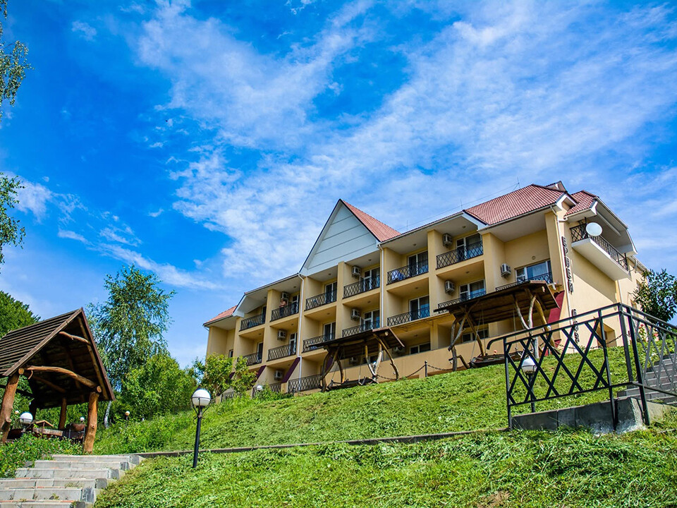 Отель Эрней Лаз Шаян, Закарпатье