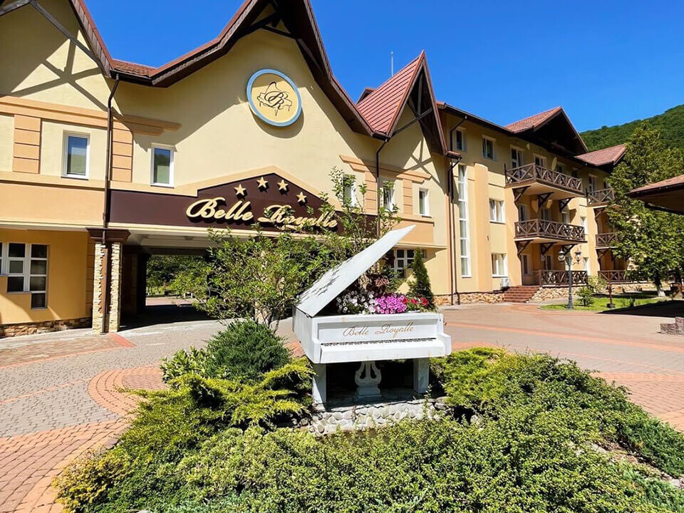 Отель Belle Royalle (Бель Рояль) - Закарпатье