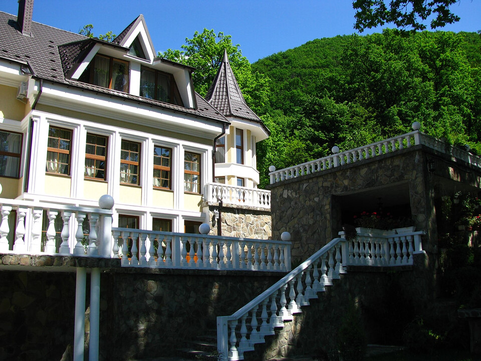 Отель Гнездо Голубки — Шаян, Закарпатье