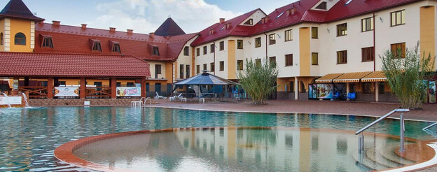 Отель Жайворонок Берегово - Закарпатье