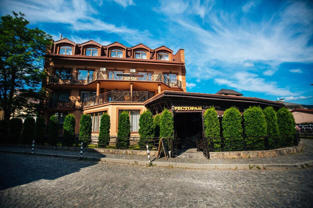 Отель Солнечный Проминь Поляна — Закарпатье