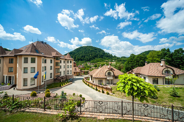 Отель Letizia country club — Шаян