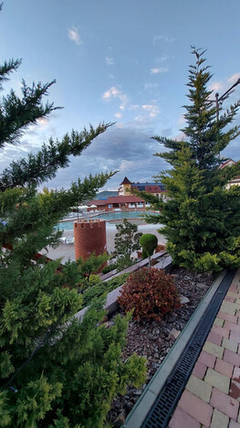 Отель Жайворонок Берегово - Закарпатье