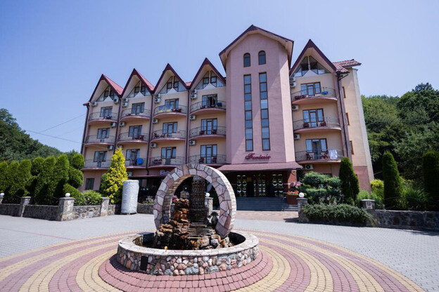 Отель Фантазия Поляна