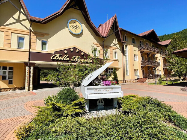 Отель Belle Royalle (Бель Рояль) - Закарпатье