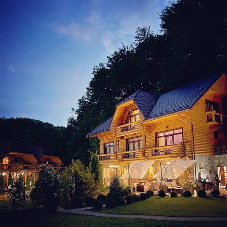 Отель Оазис Карпат — Поляна