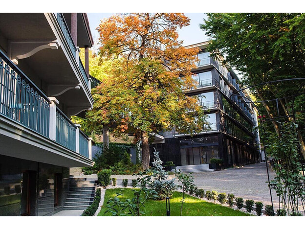 Отель Верховина (Verkhovyna Resort)