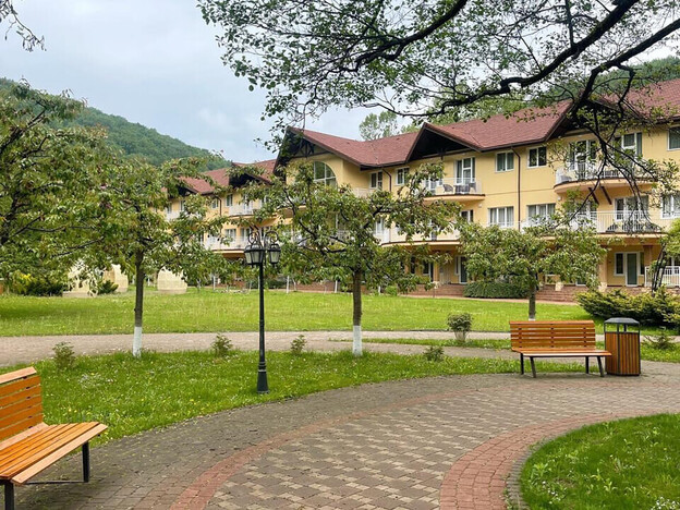 Отель Belle Royalle (Бель Рояль) - Закарпатье