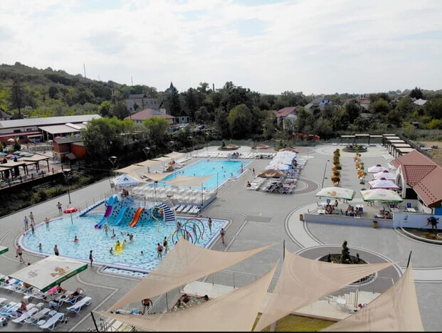 Отель Жайворонок Берегово - Закарпатье