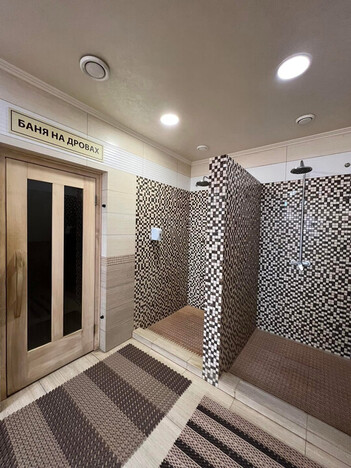 Отель Жайворонок Берегово - Закарпатье