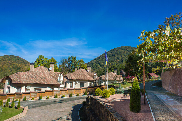 Отель Letizia country club — Шаян