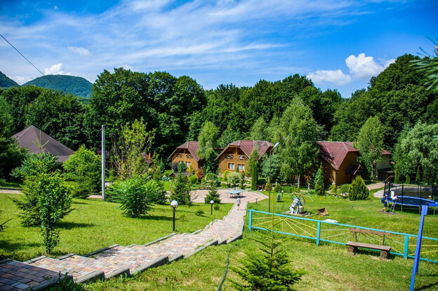 Отель Эрней Лаз Шаян, Закарпатье