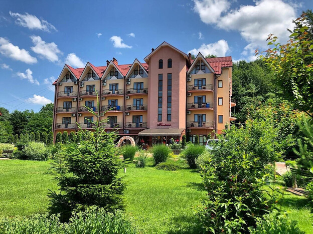 Отель Фантазия Поляна