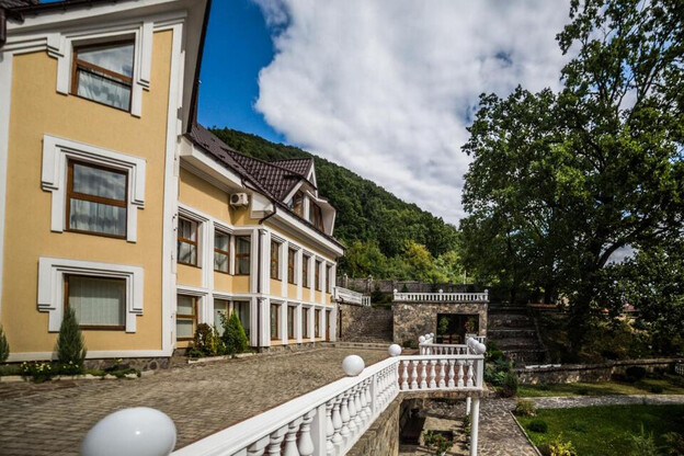 Отель Гнездо Голубки — Шаян, Закарпатье