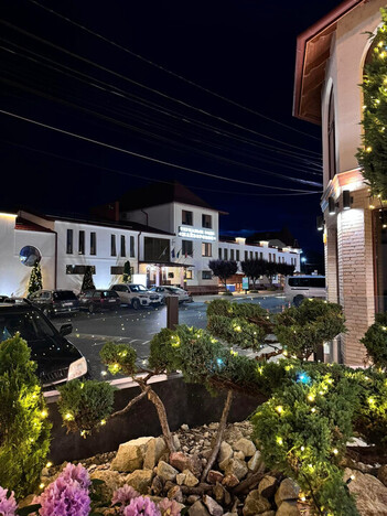 Отель Жайворонок Берегово - Закарпатье