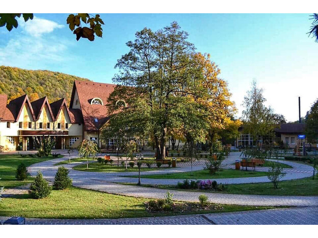 Отель Belle Royalle (Бель Рояль) - Закарпатье