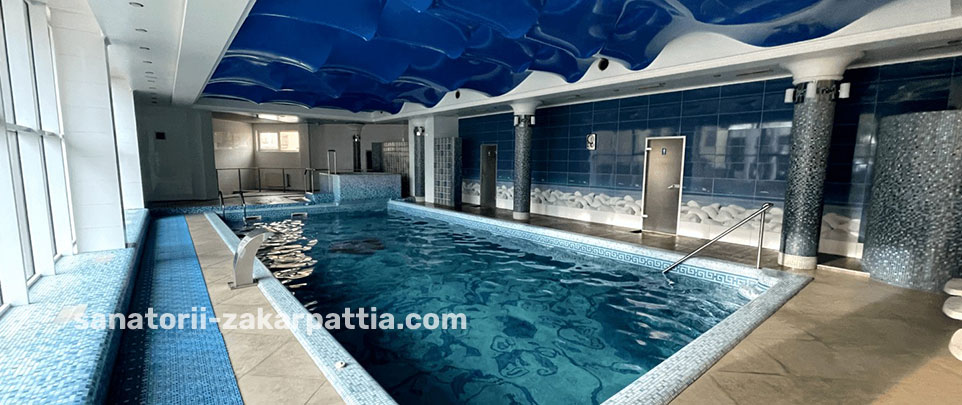 отдых в Поляне с бассейном