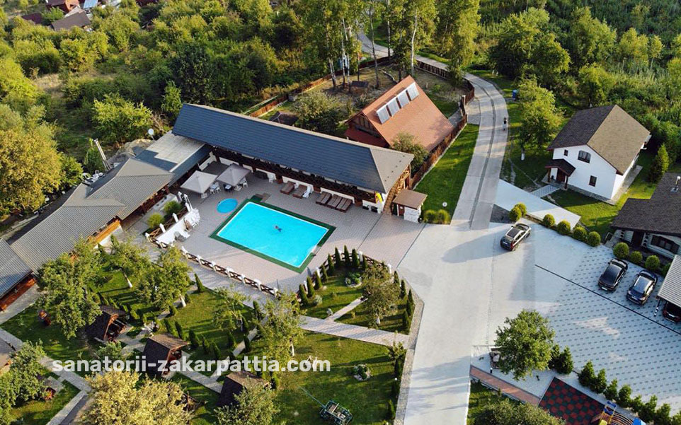 Шаян отель с бассейном